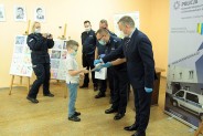 "Dbamy o siebie i innych w czasie pandemii", tytuł konkursu plastycznego dla dzieci,…