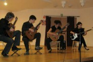 Ognisko Muzyczne - występ gitarzystów