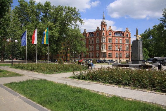 Ratusz i Rynek Miejski w Siemianowicach Śląskich.