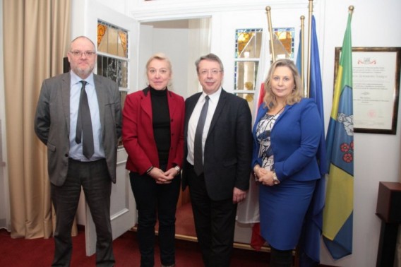 Pani wiceprezydent z delegacja francuską