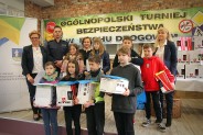 Laureaci siemianowickich eliminacji Ogólnopolskiego Turnieju Bezpieczeństwa w Ruchu Drogowym.