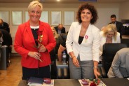 Uhonorowane Złotym Medalem od lewej: Karina Chrzanowska i Beata Zwyrtek