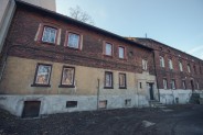 Budynek przy ul. Parkowej przed termomodernizacją.