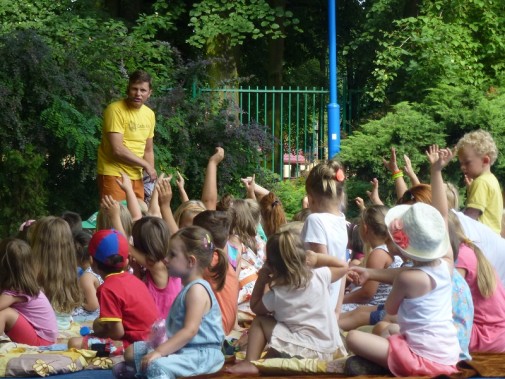 Teatralne Lato Pod Chmurką