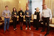 4 najlepszych biegaczy zaproszonych na wręczenie najlepszych siemianowiczan XIII edycji Silesia…