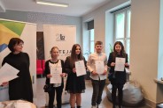 Grupa laureatów