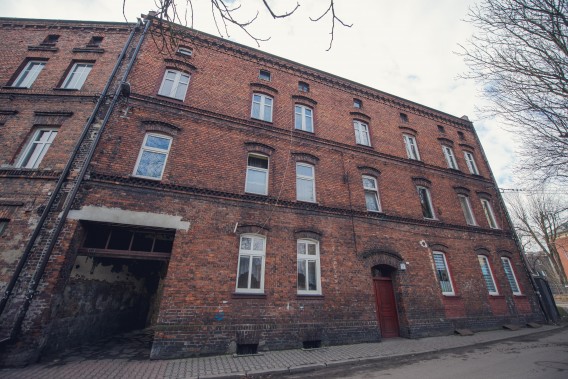 Kamienica przy ul. Bocznej 1 przed termomodernizacją