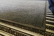 Maty odkażające i dezynfekcja newralgicznych elementów pomogą zachować bezpieczeństwo pracowników…