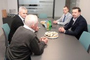 Sukces takich firm jak „Wyleżałek i Wyleżałek” zachęca innych przedsiębiorców do wyboru…