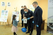 "Dbamy o siebie i innych w czasie pandemii", tytuł konkursu plastycznego dla dzieci,…