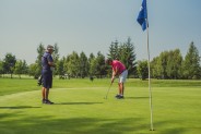 Gracz na polu golfowym