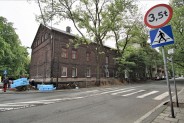 Prace budowlane zwiazane z termomodernizacja kamienicy przy ul Parkowej.