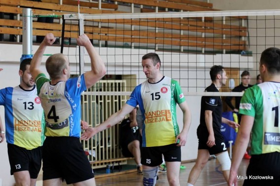 Siatkarze MUKS jadą do Halinowa walczyć o awans do II ligi