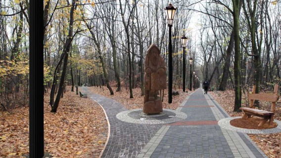 Rewitalizacja Lasku Bytkowskiego: remont alei głównej, wymiana oświetlenia i małej architektury