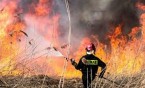 Nie przegonisz ognia, tymczasem...