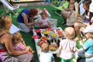 Plażowanie i czytanie...czyli letnia czytelnia Biblioteki!