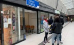 Punt informacyjny na dworcu PKP w Katowicach
