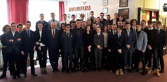 Uczniowie Technikum nr 2 z pedagogami