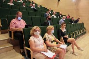 Sala Widowiskowa Siemianowickiego Centrum Kultury - XXXII sesja Rady Miasta wraz z radnymi oraz…