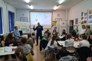 Instruktaż dotyczący jednego z zadań udzielany uczestnikom konkursu
