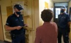 Dzielnicowi rozdawali ulotki i ostrzegali przed oszustami