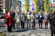 Złożenie kwiatów przy pomniku Nieznanego Żołnierza w Siemianowicach Śląskich z okazji Święta 1 Maja