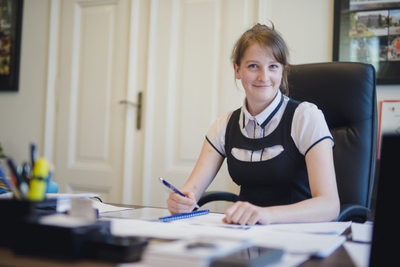 Młoda prezydent miasta, Aneta Liczberska