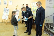 "Dbamy o siebie i innych w czasie pandemii", tytuł konkursu plastycznego dla dzieci,…