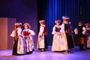 Grupa 6-latków Dziecięcego Zespołu Pieśni i Tańca "Siemianowice"