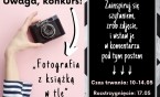 Fotografia z książką w tle