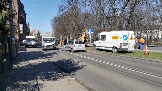 Remont ulicy Parkowej przebiega sprawnie.