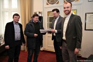 Grupa inicjatorów zbierająca podpisy pod petycją o ratowanie siemianowickiej pływalni spotkała…