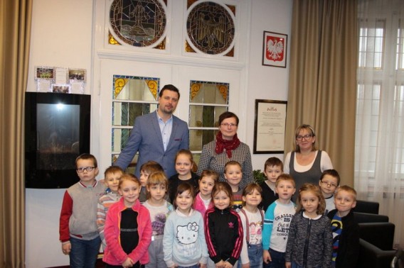 Przedszkolaki w Ratuszu
