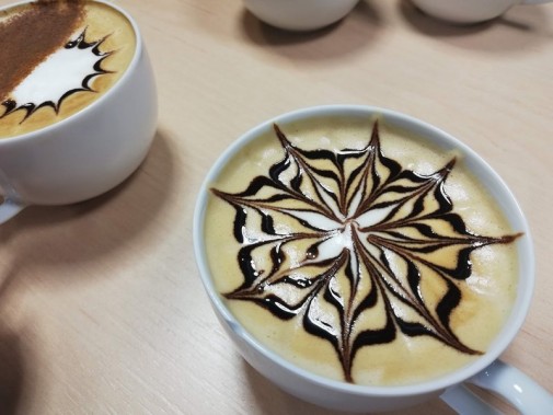 Warsztaty dla seniorów z baristą