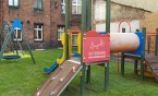 Nowy plac zabaw przy świetlicy na Hugo