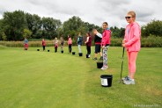 Zajęcia z Akademii Przedsiębiorczości na polu golfowym i sklepie modelarskim.