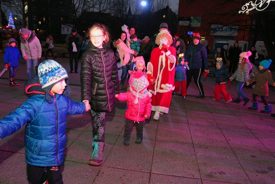 Pierwszy tego typu, bo familijny, sylwester w Siemianowicach Śląskich, zgromadził na Rynku…