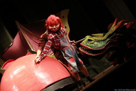"Szewczyk Dratewka" w wykonaniu Teatru Gry i Ludzie