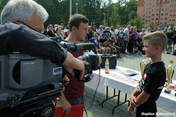 Uczestnicy projektu propagującego sporty siłowe i integrację międzypokoleniową w projekcie pt.:…