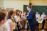 Nagrodzeni przez prezydenta miasta uczniowie siemianowickich szkół.