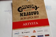 Sandra Kulik na szczęśliwym dla siebie XXXVI Pikniku Country & Folk w Mrągowie.