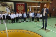 Radny RM gratuluje bohaterom uroczystości